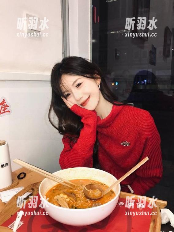 Feilin嗲囡囡 - 欣欣Rubybaby的校服写真美图，甜美校园记忆，完美套图为你开启视觉盛宴！