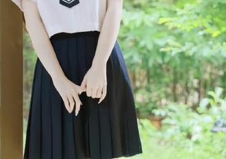 Feilin嗲囡囡 - 芷儿Momoko运动写真大放送，免费获取精彩合集分享给你！