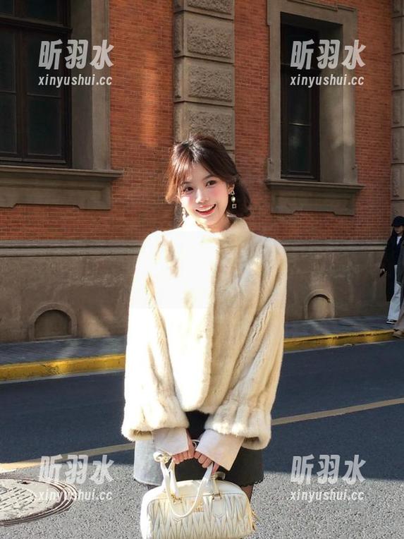 GIRLT果团网 - 限量放送！little贝壳喵绝美JK写真合集，网盘里等你下载哦！