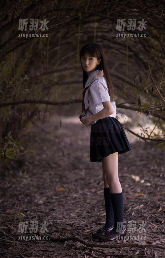 HuaYang花漾 - Egg_尤妮丝灰丝写真背后的故事：充满情感的图片合集，捕捉她的每一份灵动