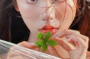 HuaYang花漾 - 精选福利图集：小海臀内衣写真，唤醒你对时尚与美的全新认知
