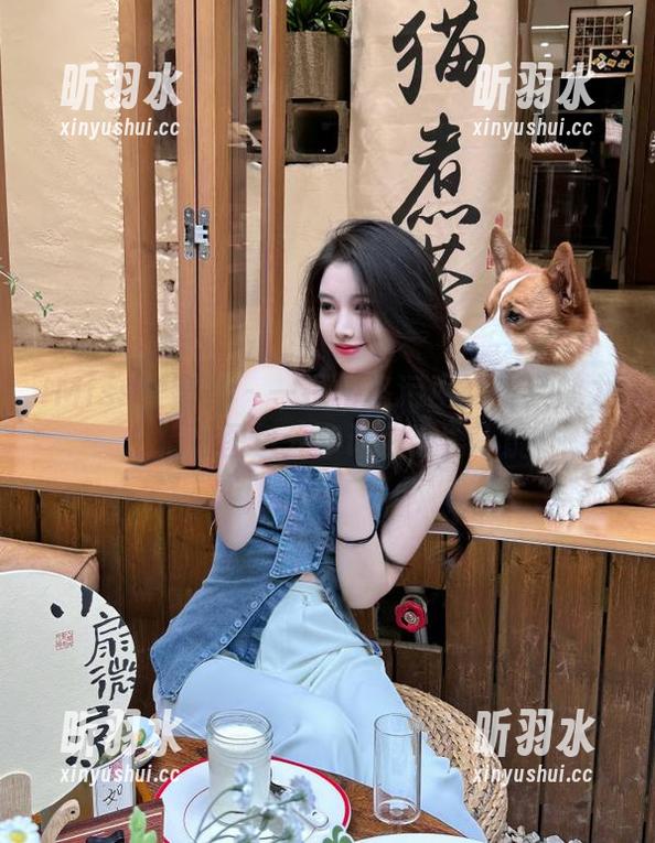 IMiss爱蜜社 - 一探格格污巫的美足魅力：精彩图包分享让你欲罢不能