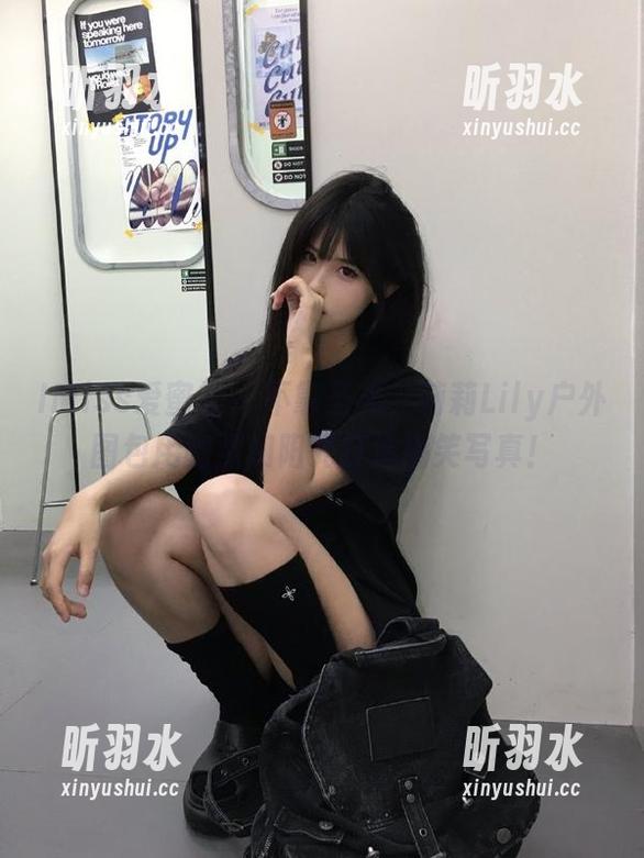 IMiss爱蜜社 - 不靠圣光，莉莉Lily户外图包用幽默和阳光打造搞笑写真！