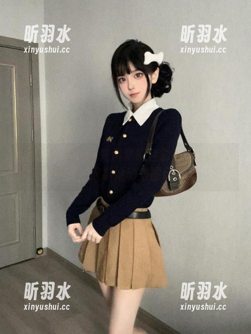 让我们一起走进充满梦幻色彩的KuukoW校园，欣赏她的美图作品！