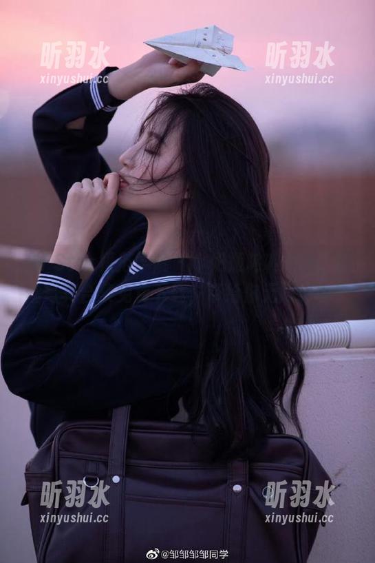 MFStar模范学院 - 小奶瓶呜呜来袭，白丝写真合集免费下载，带给你无限惊喜！