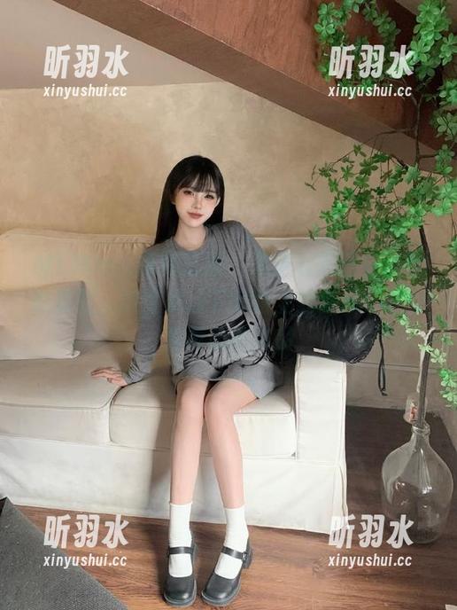 MTMeng模特联盟 - 李李七七喜喜的瑜伽美图，简直是让下班路上的我忍不住想要模仿的作品