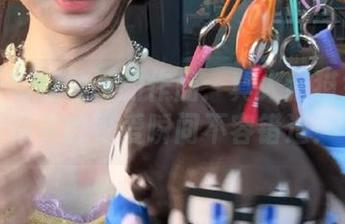 沉醉于喵糖映画的作品：真人猫猫女友全集中的可爱瞬间不容错过！