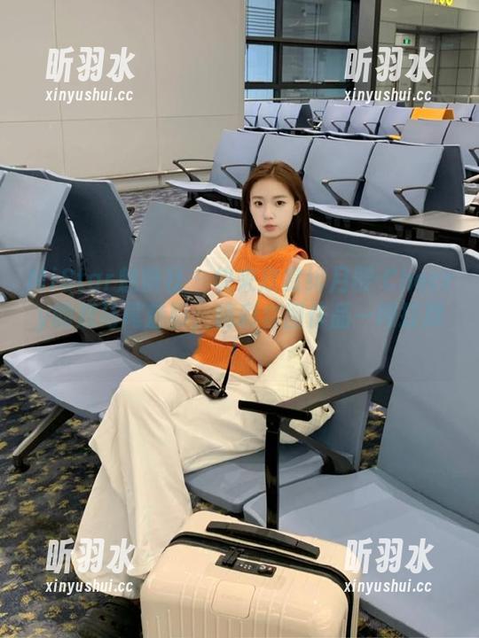 MiStar魅妍社-绯月樱-Cherry MiStar魅妍社 - 快来欣赏绯月樱-Cherry的双马尾魅影,精彩套图作品一网打尽!