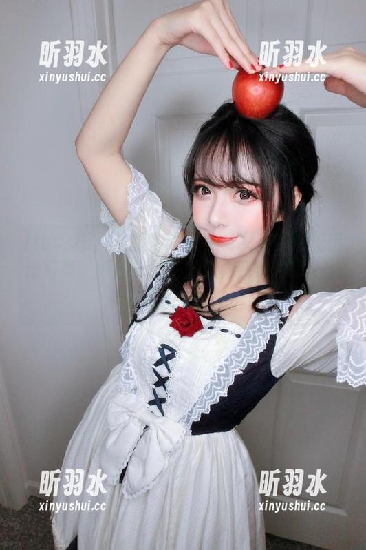 MussGirl慕丝女郎 - 熊爷女友的潮流运动写真，原图记录下她活力四射的每一刻，真让人赞叹！