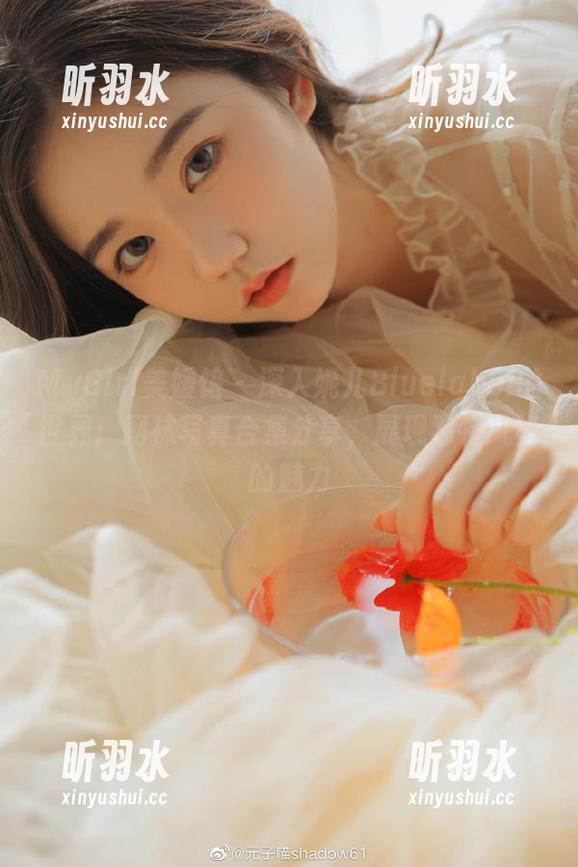 MyGirl美媛馆 - 深入妮儿Bluelabel的世界：网袜写真合集分享，展现独特风格的魅力