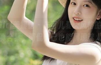 MyGirl美媛馆 - 朱可儿夏天风格的无圣光写真合集，调侃自己也能展现迷人之处