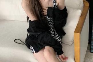 MyGirl美媛馆 - 潘娇娇甜美吊带美图，定格每一个优雅动人的瞬间