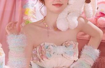 体验不一样的美，精选PingPing宝钟玛琳泳装图包，带你走入华丽的Hololive世界！