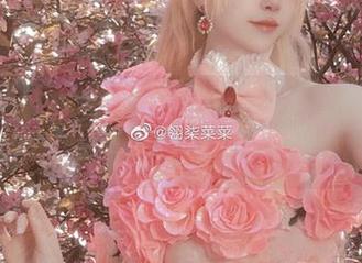 Sakiiii翎柒的高清美图：探索秘书主题写真中的优雅与自信