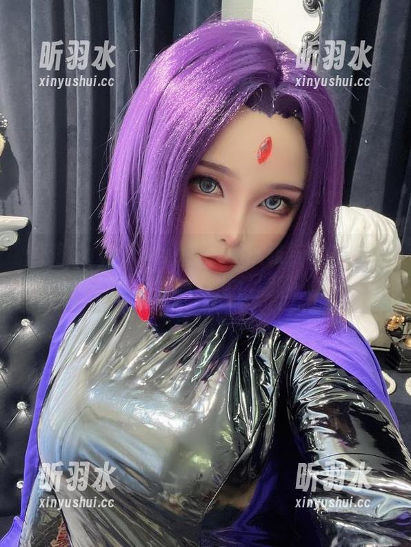 领略SayoMomo裸足的优雅与自由，精选套图带你共赏美丽