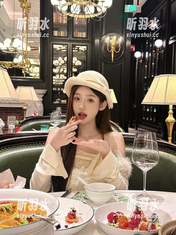 TGOD推女神 - 尤美Yumi甜心写真合集：在网盘中发现你的视觉盛宴！