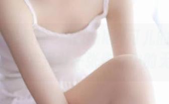 UGirls尤果网 - 在Sukki可儿的职业装美图里，欣赏到每一张作品中的无限可能