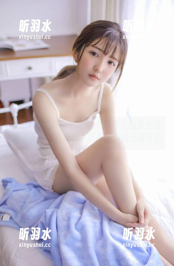 UGirls尤果网 - 在Sukki可儿的职业装美图里，欣赏到每一张作品中的无限可能