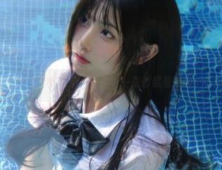 UGirls尤果网 - 张美荧最新套图：每一张都藏着她的小秘密和独特魅力