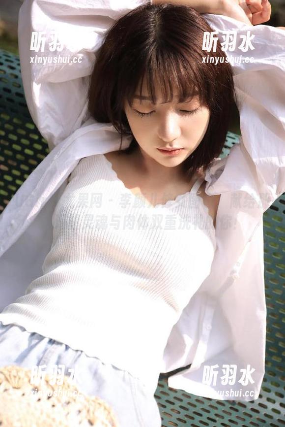 UGirls尤果网 - 李颜儿修女图包：献给那些渴望灵魂与肉体双重洗礼的你！