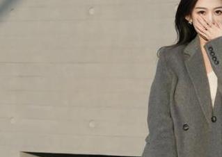 UGirls尤果网 - 美丽不止于此，杨晨晨短裙写真合集中的每张照片都值得收藏