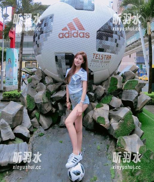 UGirls尤果网 - 原图高清曝光：王翊涵死库水系列，看的你忍不住想收藏一生！