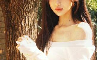 Xiuren秀人网 - 最新“Erikaki甜心”写真合集，谁能拒绝如此可爱的诱惑？