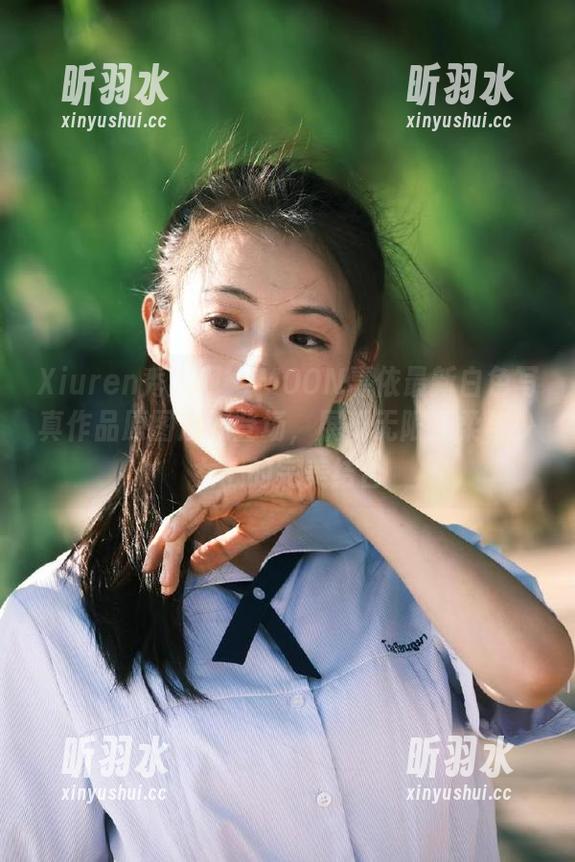 Xiuren秀人网 - MOON嘉依最新白色写真作品原图震撼登场，展现无限温柔与少女心的完美结合