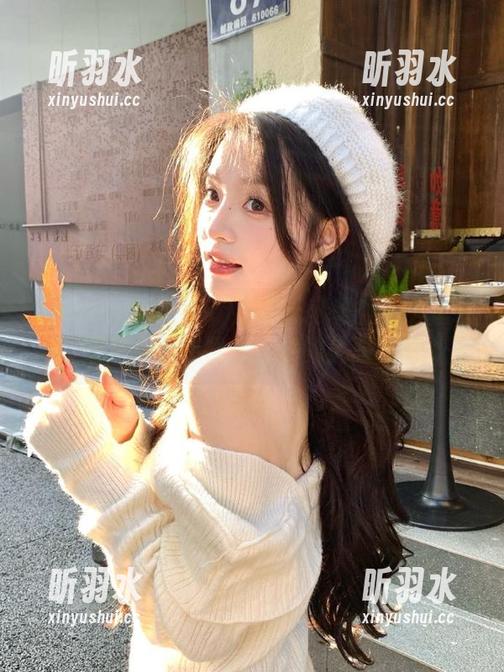 Xiuren秀人网 - 从Niki可雅的私房套装图片中，寻找你心中的优雅气质
