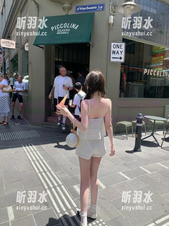 Xiuren秀人网-乔伊joy Xiuren秀人网 - 打破常规,乔伊joy高跟鞋写真分享让你重新定义优雅与自信