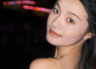 Xiuren秀人网 - 会飞的小虎牙居家全套图集，记录每天的小确幸与温暖
