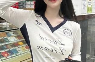 Xiuren秀人网 - 探索周于希Sally的眼镜风格，美图资源让你爱上时尚