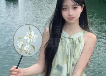 Xiuren秀人网 - 精美双人写真图库：大琪琪Emily的浪漫瞬间资源全在这里
