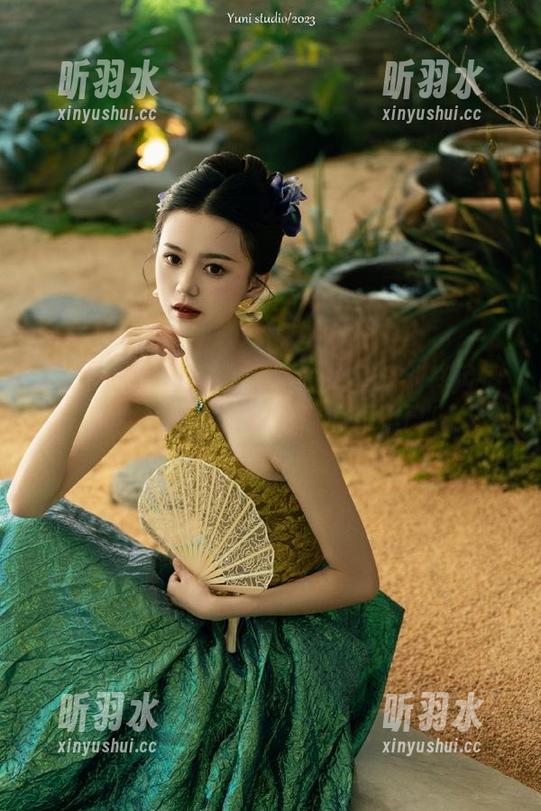 Xiuren秀人网 - 大美妞儿呈现别样风情，女孩写真套图让你心动不已！