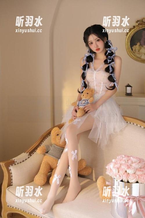 Xiuren秀人网 - 小九月独家全套作品：性感丝袜美腿描绘完美身姿