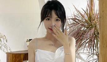 Xiuren秀人网 - 探索小热巴妹妹的写真图库，捕捉每一个动人的瞬间