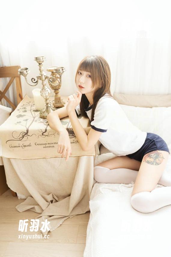 Xiuren秀人网 - 迷失在戴允祺的白丝写真集中，珍贵资源让你感受宛如仙境的柔美！