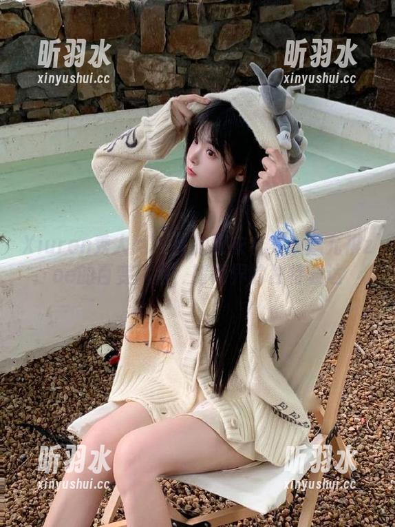 Xiuren秀人网 - 私拍皮衣合集：戴允祺zoe的百变风格，时尚界的独特表达