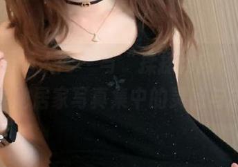 Xiuren秀人网 - 与“揉揉肉肉”相伴，分享她居家写真集中的灵感与创意