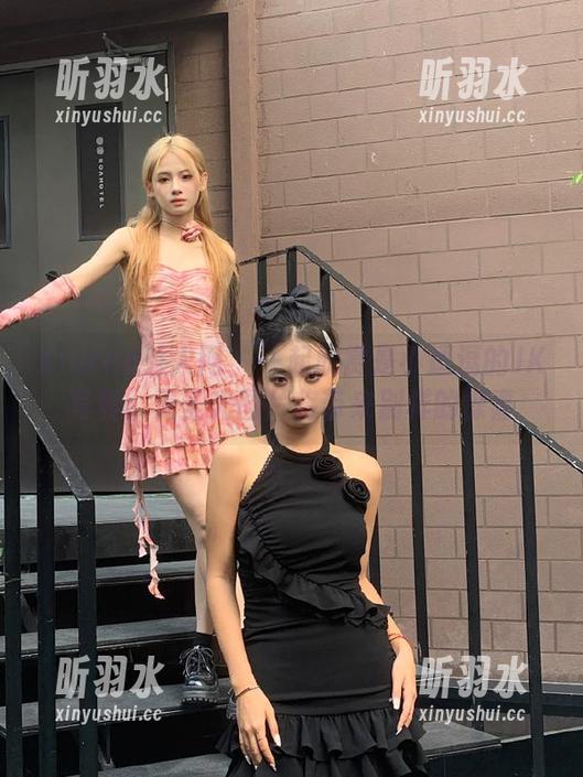 Xiuren秀人网 - 一起欣赏是小逗逗的JK写真，无圣光图片将带来别样的惊喜