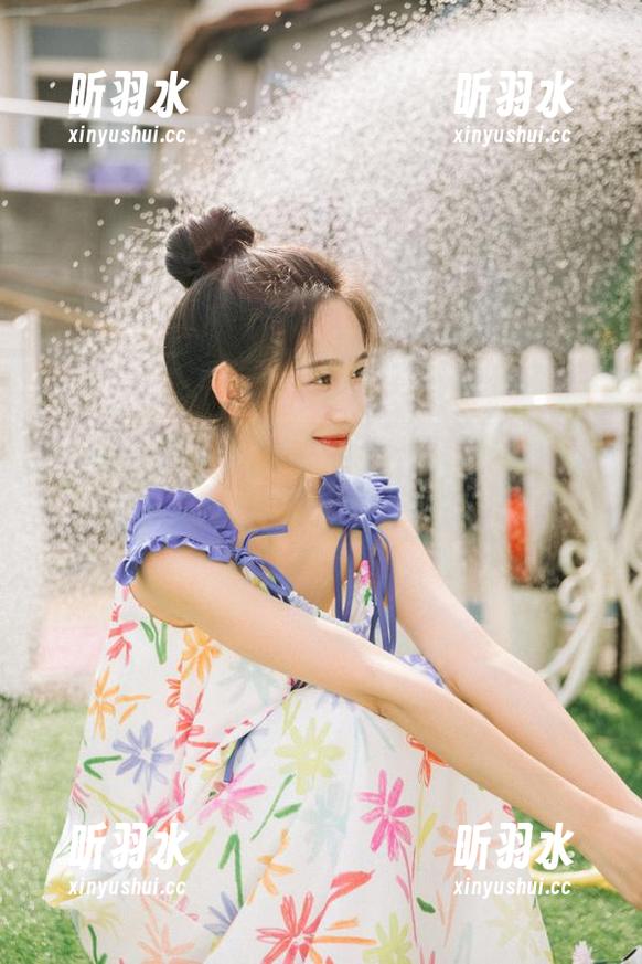 Xiuren秀人网 - 月音瞳美丽新作更新：清纯主题呈现无限的青春活力