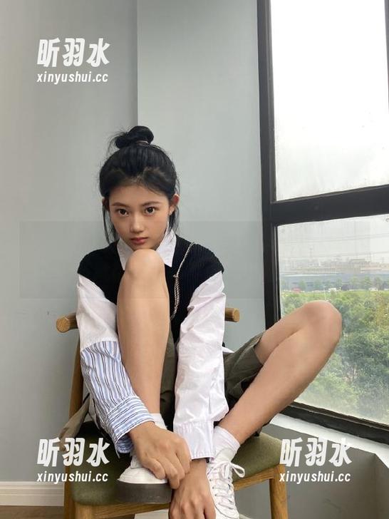 Xiuren秀人网-杨晨晨sugar Xiuren秀人网 - 揭秘杨晨晨sugar的气质秘书风格,精彩美图图集不可错过!