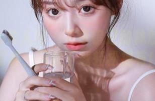 Xiuren秀人网 - 不可错过的林悠悠女王写真，网盘下载轻松拥有！