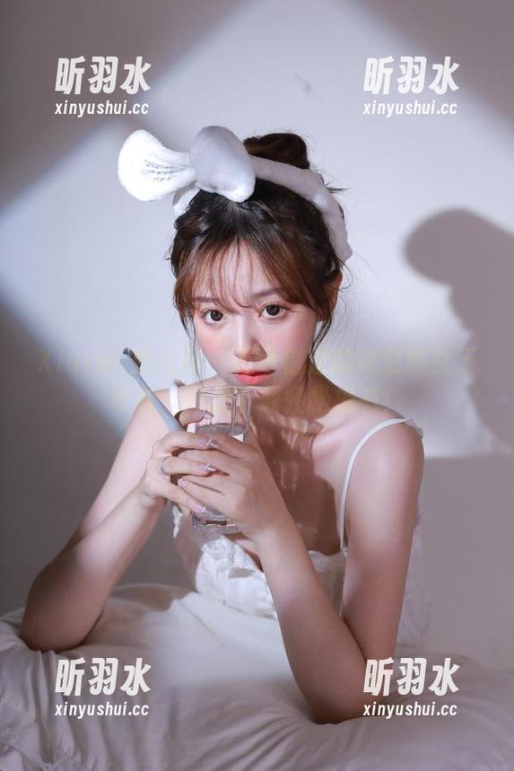 Xiuren秀人网-林悠悠 Xiuren秀人网 - 不可错过的林悠悠女王写真,网盘下载轻松拥有!