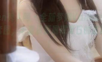 Xiuren秀人网 - 全新梦娜Vanessa泳池写真套图，丰富资源展现夏日的清新魅力！