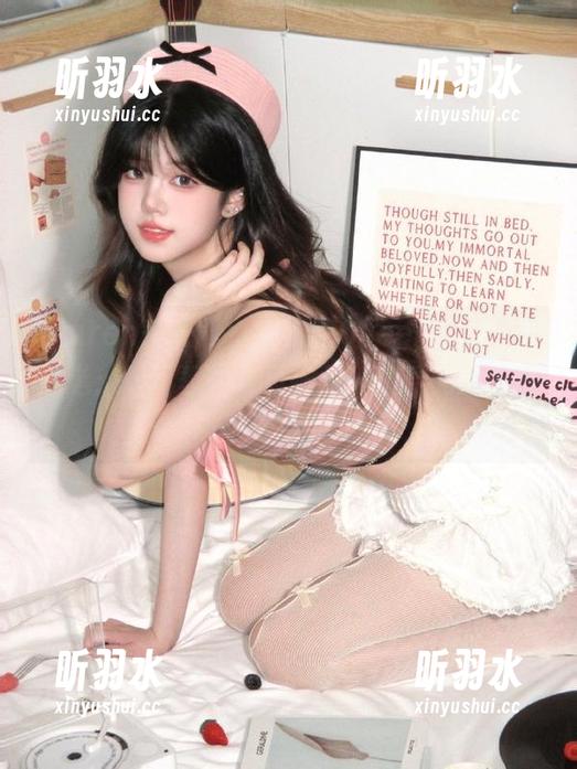 Xiuren秀人网 - 王婉悠Queen夏天图包精选：让夏季的清风拂面，感受无尽的青春活力