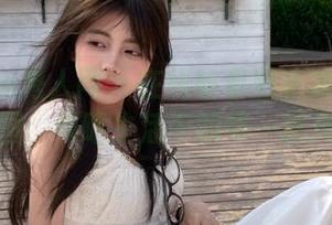 Xiuren秀人网 - 在线收看田冰冰的灰丝美图，领略生活中的每一抹风情
