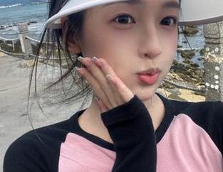 Xiuren秀人网 - 不容错过！观看糯米NM白衬衫写真，尽享完美合集