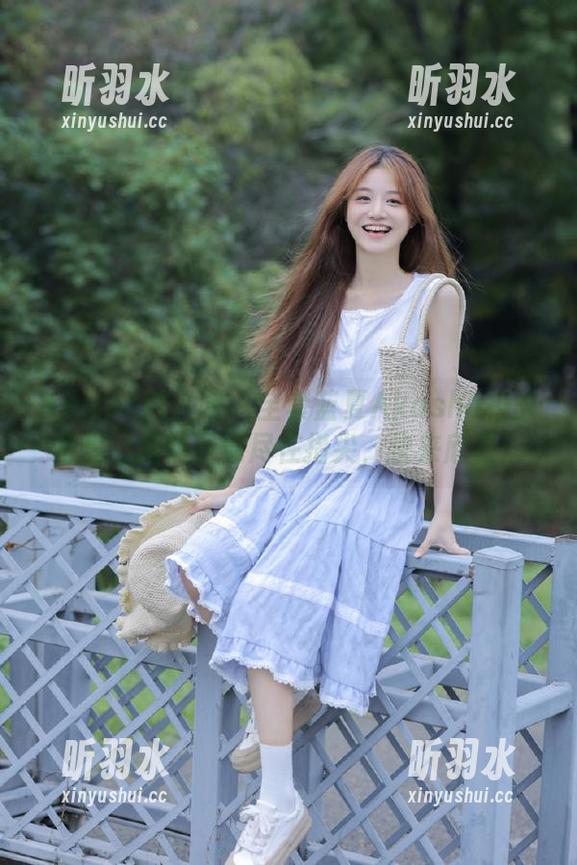Xiuren秀人网 - 全套蓝夏Akasha校服写真，超清下载尽在指尖，快来欣赏！
