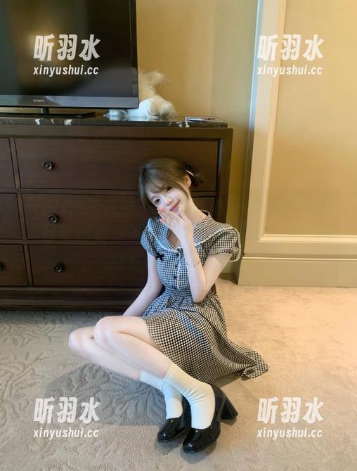 Xiuren秀人网 - 探索陈怡曼coco的无圣光日常图包，发现生活的美丽常在于那些细腻而朴实的瞬间